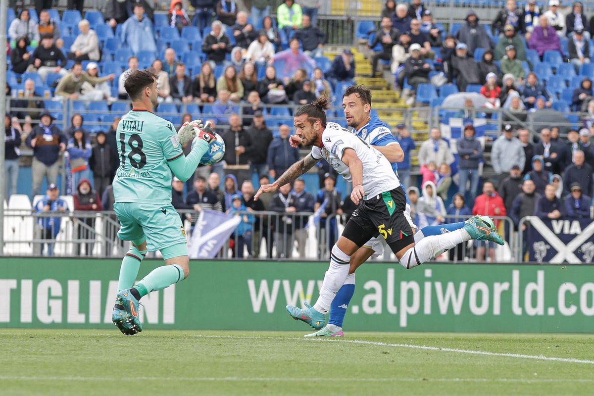 TernanaOfficial's tweet photo. 📑 @BresciaOfficial-@TernanaOfficial il tabellino finale 👉 https://t.co/iIp9zCN3DC 🟥🟩
#BreTer 0-0
#NoiSiamoLaTernana
@Lega_B
#SerieBKT https://t.co/XgBIrFcUbv