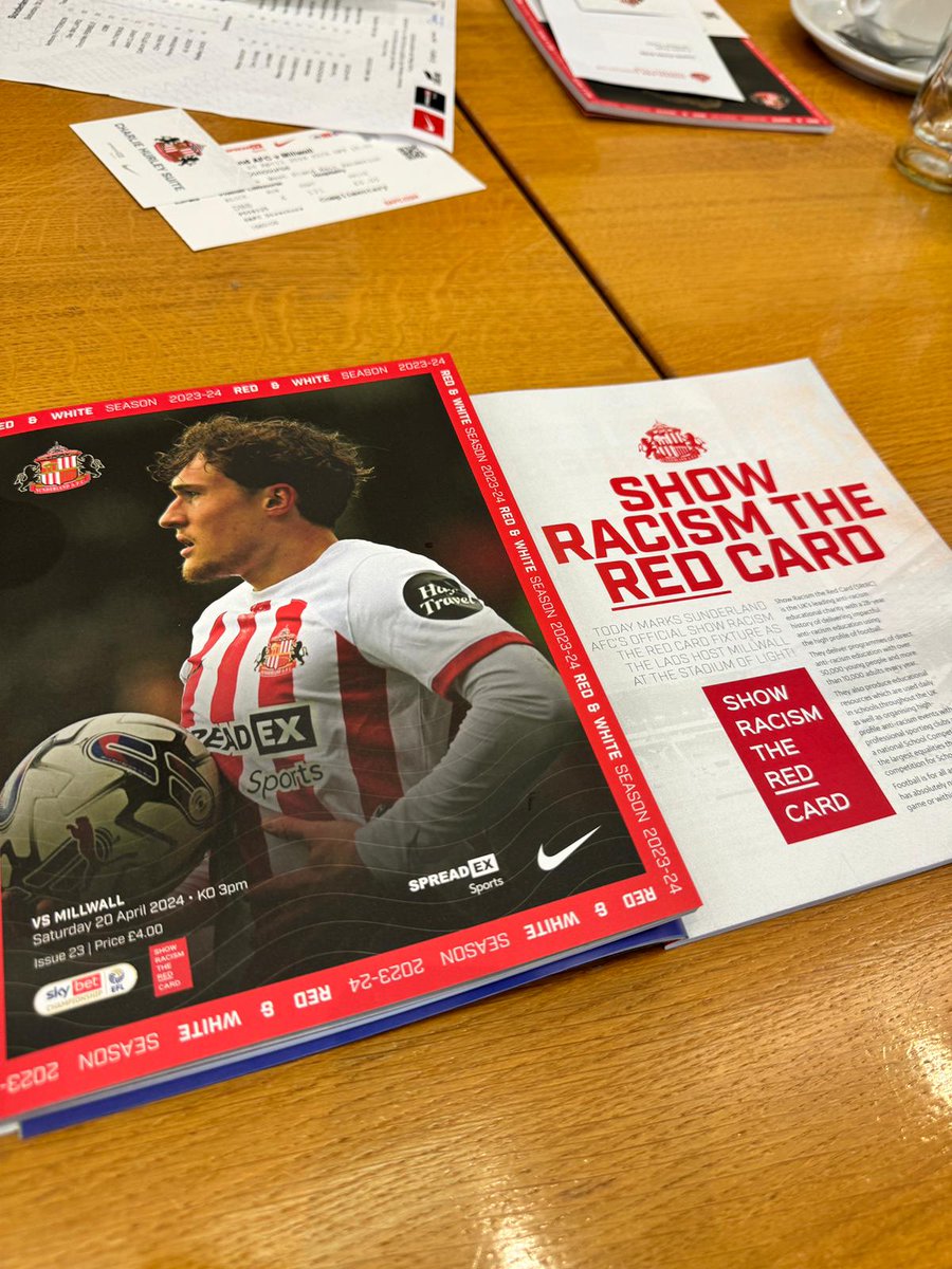 Great to see @SunderlandAFC players warming up in the #ShowRacismtheRedCard Tshirts. We are also in the match programme.