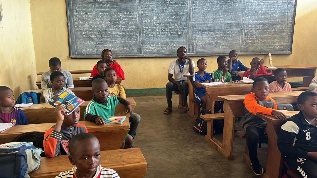 jps_bda's tweet photo. We believe in #ViolenceFreeSchools thus our work to promote peace educatx in primary school continues.Our school monitoring visits are moving smoothly &amp; we attest to improved teaching styles,empathetic communication &amp; better friendly relationship btw parents,teachers &amp; pupils. https://t.co/9iVyNFqFMf