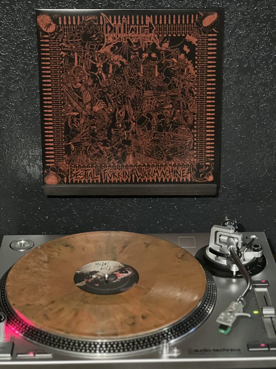 BÜTCHER “Bestial Fükkin’ Warmachine” 2017 #bütcherband #belgianspeedmetal repress 2023 voodoo coloured vinyl 1of300 @BabylonDoomCult #babylondoomcultrecords