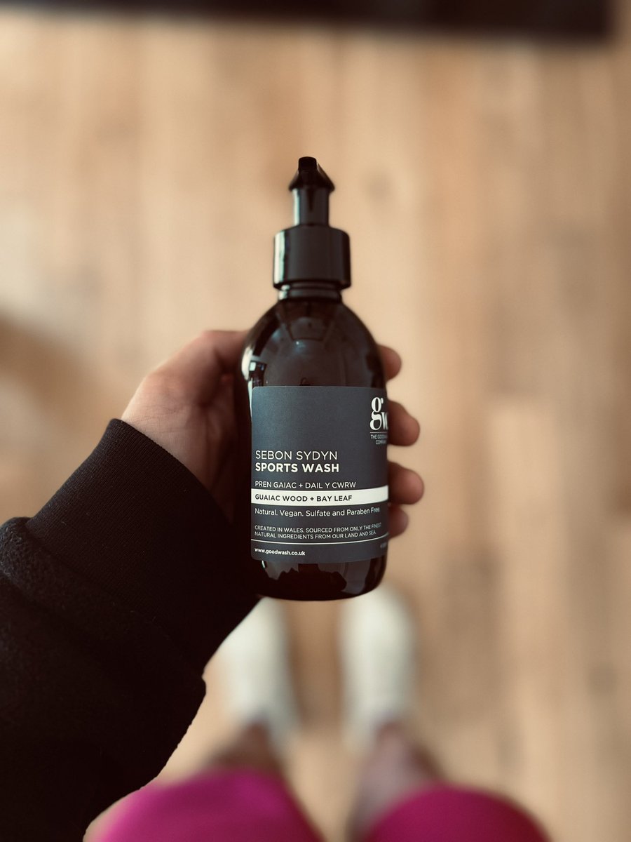 The best thing I’ve ever shared a shower with. Diolch @TheGoodwashCo 🖤✨ (Discount lovers can use NIA15) 🏴󠁧󠁢󠁷󠁬󠁳󠁿