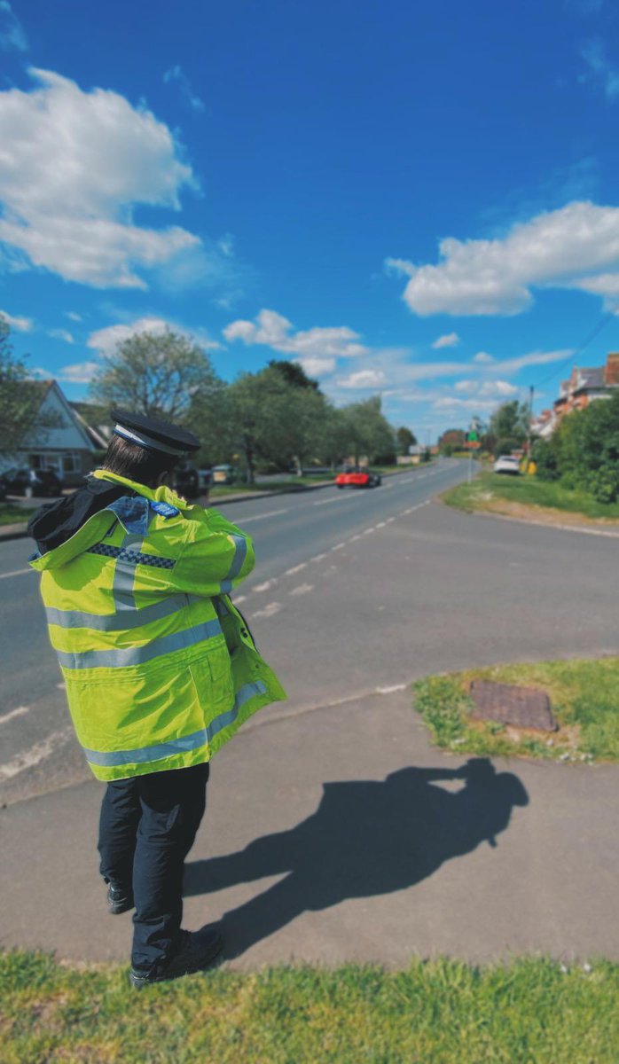#PCSOSmith and #PCSODoughty have today been out in #Bredon conducting Speed Monitoring 👮‍♂️ 

We continue to visit villages across the patch conducting speed enforcement as part of our efforts and contributions to #RoadSafety 🚗🏍

#VisibleInTheCommunity #SaferRoads @InspDaveWise
