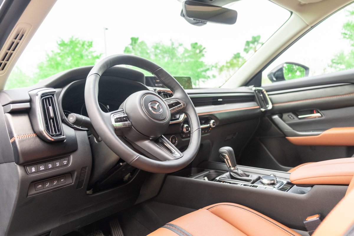 bertogdenmazdam's tweet photo. Meet the all-new Mazda CX-50 – where innovation meets nature. 🍃 For inquiries, dial 956-622-4044 or visit our #BertOgdenMazda website. https://t.co/3JGag6QhG8

Vehicle pictured: 2023 #MazdaCX50. #DaleGas #vackarstadium https://t.co/SwjioVSc7o