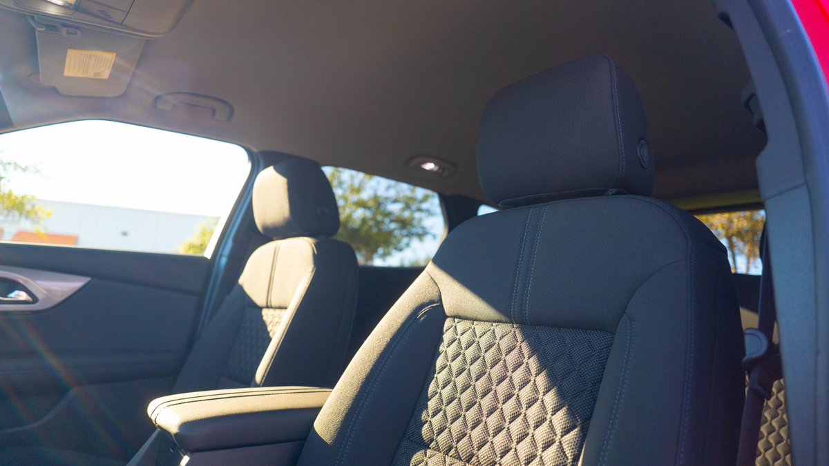 FiestaChevrolet's tweet photo. Turn heads wherever you go with the stylish Chevrolet Blazer. #FiestaChevrolet makes it easy to drive the SUV that stands out in a crowd! 🔥

Want to know more? Contact 956-277-9315 or visit: https://t.co/aj1QmQiHqq #DaleGas #vackarstadium

Vehicle Pictured: 2022 #ChevroletBlazer https://t.co/cUfHMYx723