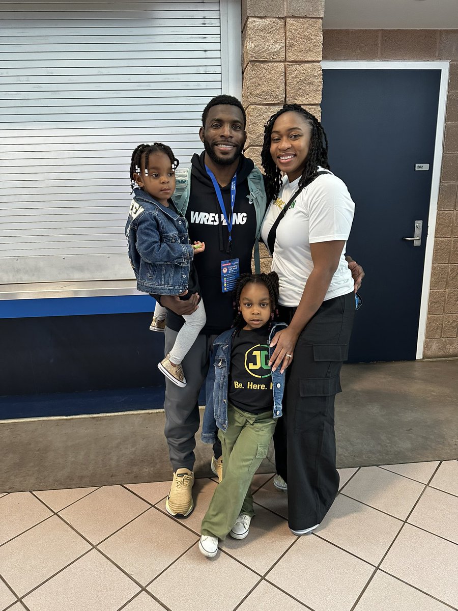 WhoIsJamesG's tweet photo. My daughter glory said “Daddy next time take them down faster, now can we go to the pool” 😭🤣😭

 Thank you for showing love and support! None of this is possible without my wife @ChandGreen_ she had to deal with a weight cutting husband and 2 toddlers for the past couple weeks and she made it happen ❤️
