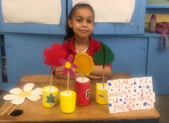 fcsnyc_org's tweet photo. 1st grade features future entrepreneurs! Basics of economics in an elementary classroom.

#lifeatfcs #privateeducation #elementaryeducation #foundationforsuccess https://t.co/NBhEghMe9h