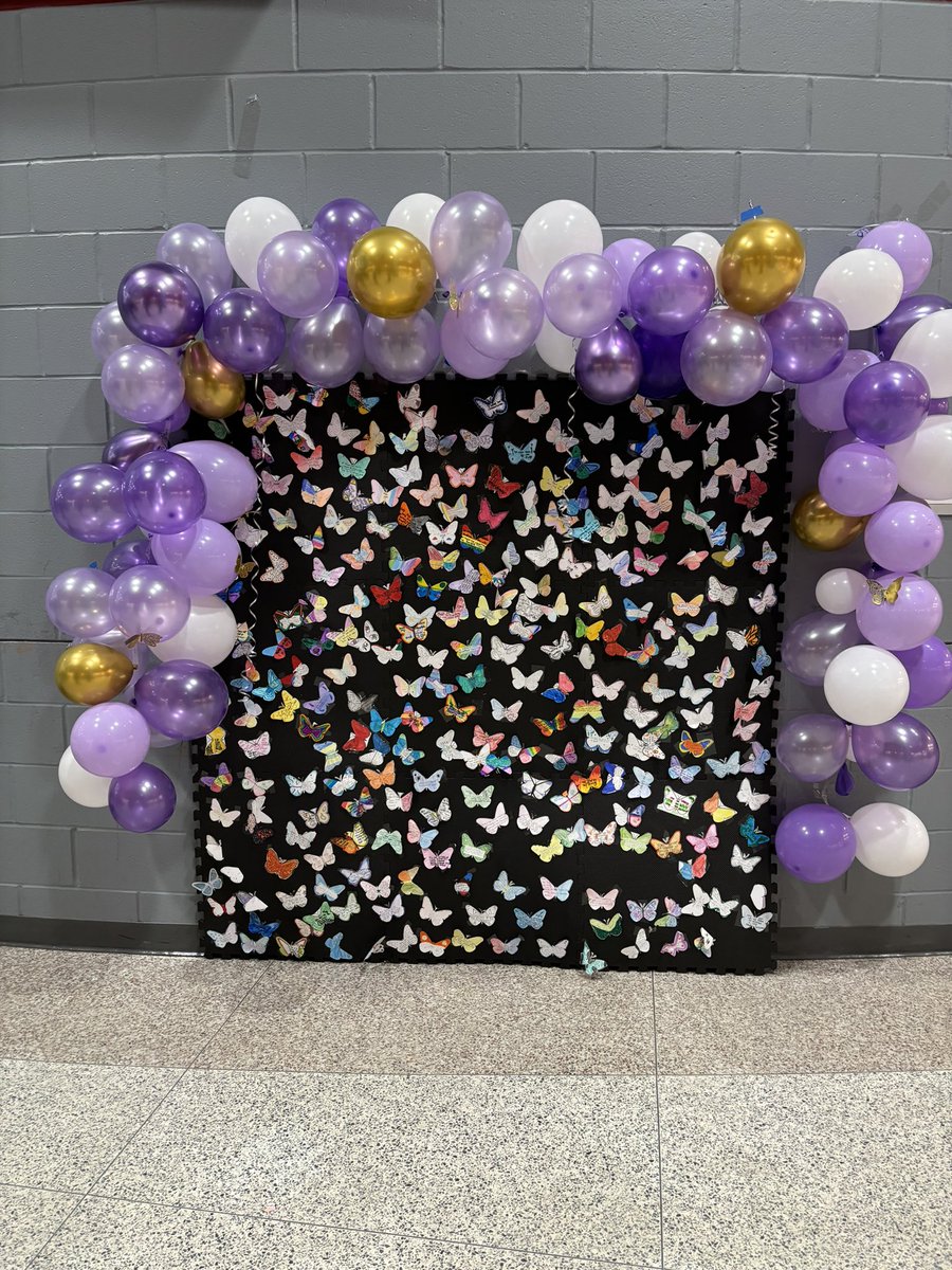 Lead_w_Russell's tweet image. Global Issues Summit put on by @fbgsa is almost underway at @THS_Tigers! Can’t wait to see what will be discussed today!! #DevelopingLeaders