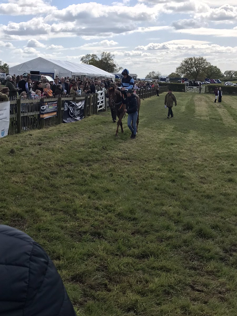 Jeux D’eau takes the Lady Dudley Cup beating Looksnowtlikebrian. Grace A Vous Enki wasn’t travelling with a circuit to go but kept battling away to finish third