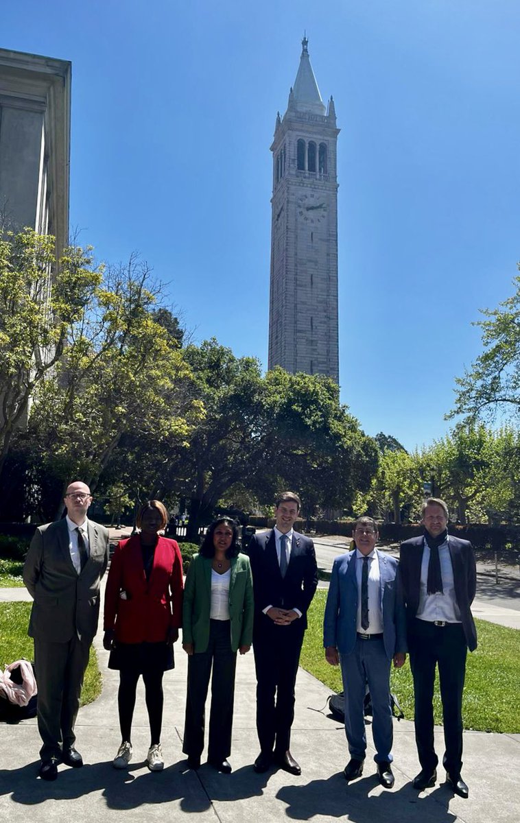 🤖A delegation of Members of the French Parliament carried out a fact finding mission on #AI in SF & Silicon Valley to discuss AI opportunities & challenges with several AI companies & academia. 🇫🇷#France is a key player on AI innovation and will host the next AI Safety Summit.