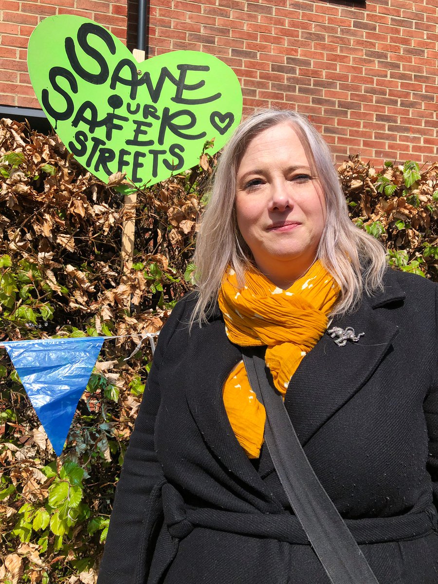 Big turn out of local residents protesting against the Labour Council’s decision to rip out the safer streets measures in Heaton.