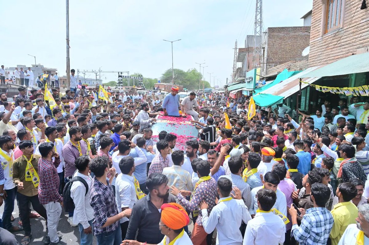 rpkhilery29's tweet photo. @kailashdhaka64 @SKBISHNOI01 @laxmi_bishnoi29 https://t.co/qMZCDjez6M