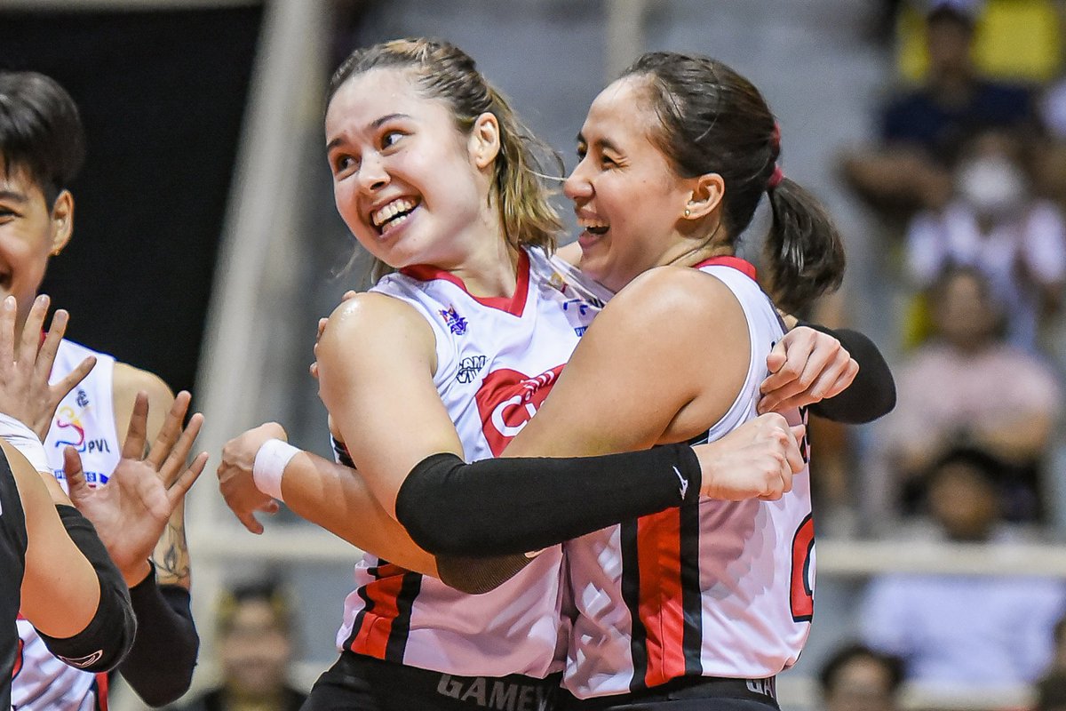 teamvanieunite's tweet photo. PVL AFC 2024: vs PLDT 🏐

📸: @pvlph 

#CignalHDSpikers #AwesomeNation #VanieGandler #TeamVanieUnite #PVL2024 https://t.co/DNWpxosoy5