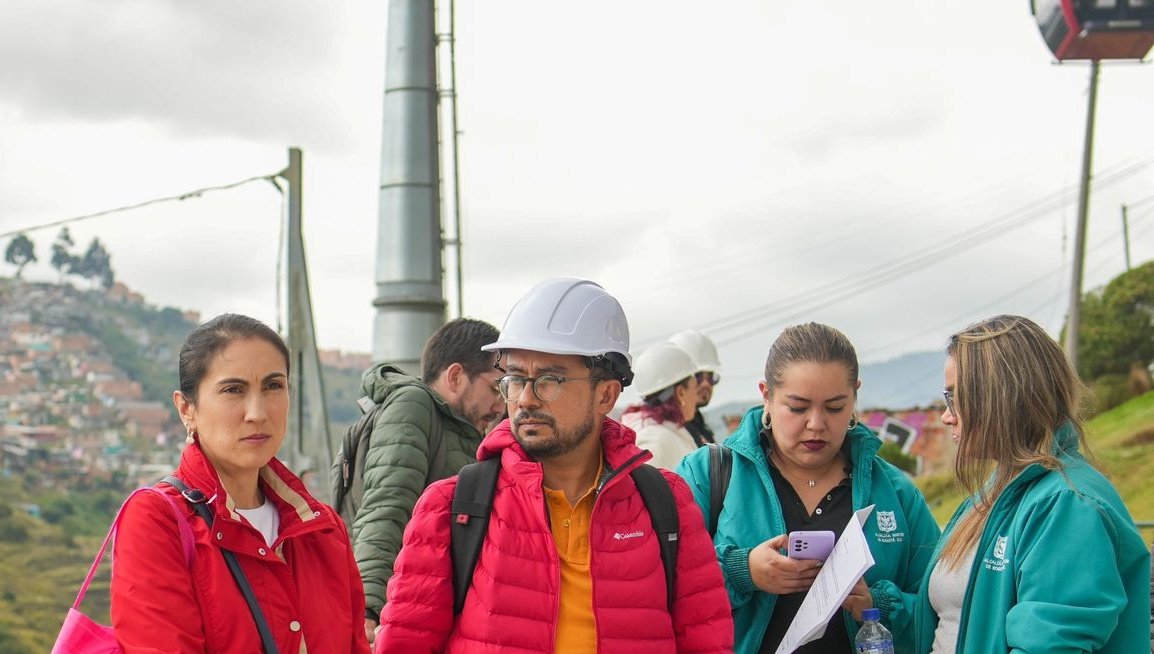 Emocionados por compartir el progreso en Illimaní, Ciudad Bolívar! Gracias al proceso de reasentamientos, 66 familias están disfrutando de una nueva alameda urbana gracias a la Caja de Vivienda Popular. Juntos construimos comunidades más fuertes y prósperas!  #DesarrolloUrbano