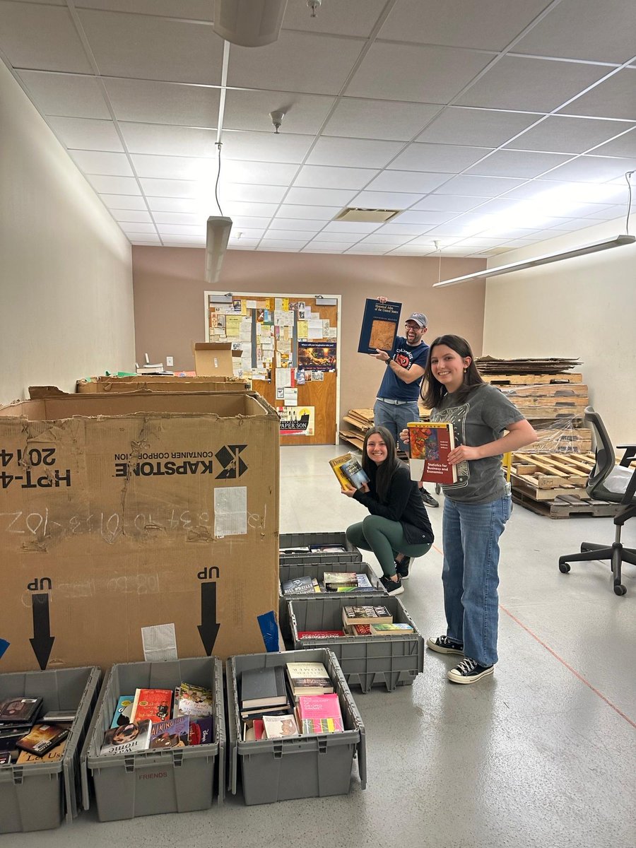 Friends of the Columbus Metropolitan Library tweet media