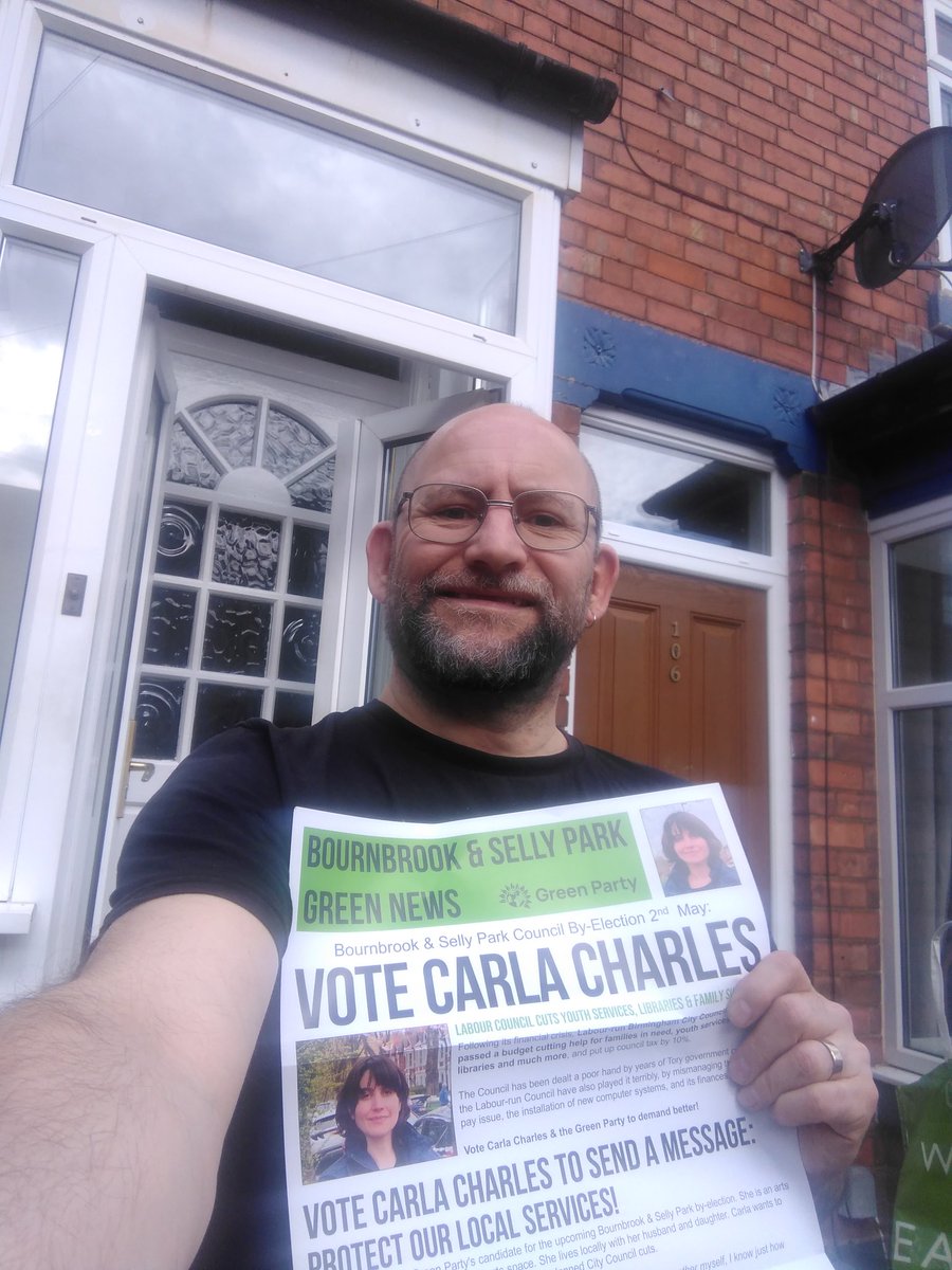 Perfect day to be out leafletting for Carla Charles, the #BirminghamGreenParty  candidate in the #Bournbrook and #SellyOak council by-election!