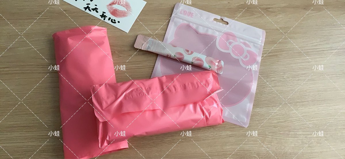 以后先拆开密封袋闻一下
如果觉得可能味道没有那么重
再放在自封袋里 空调下热风吹一下下
免得时候自己需要冷静
#原味