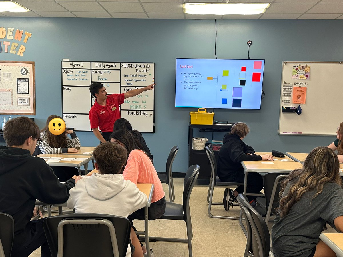 missrigginsmath's tweet photo. My students and I loved having @wku student, Mr. Mohr with us this week. Mr. Mohr created an impressive PBI unit that explored exponential functions through real world application. The students specifically enjoyed dressing up and making their stock market presentations! 👏🏻📈🤩 https://t.co/Q0mFkVmAwd