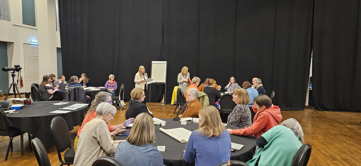 Publishing workshop underway with Helen Tovey <a href="/familytreemaguk/">Family Tree</a> Carol Bannister &amp; Toni Sutton <a href="/RegQualGenes/">Register of Qualified Genealogists</a> #storytelling #FamilyHistory #Genealogists