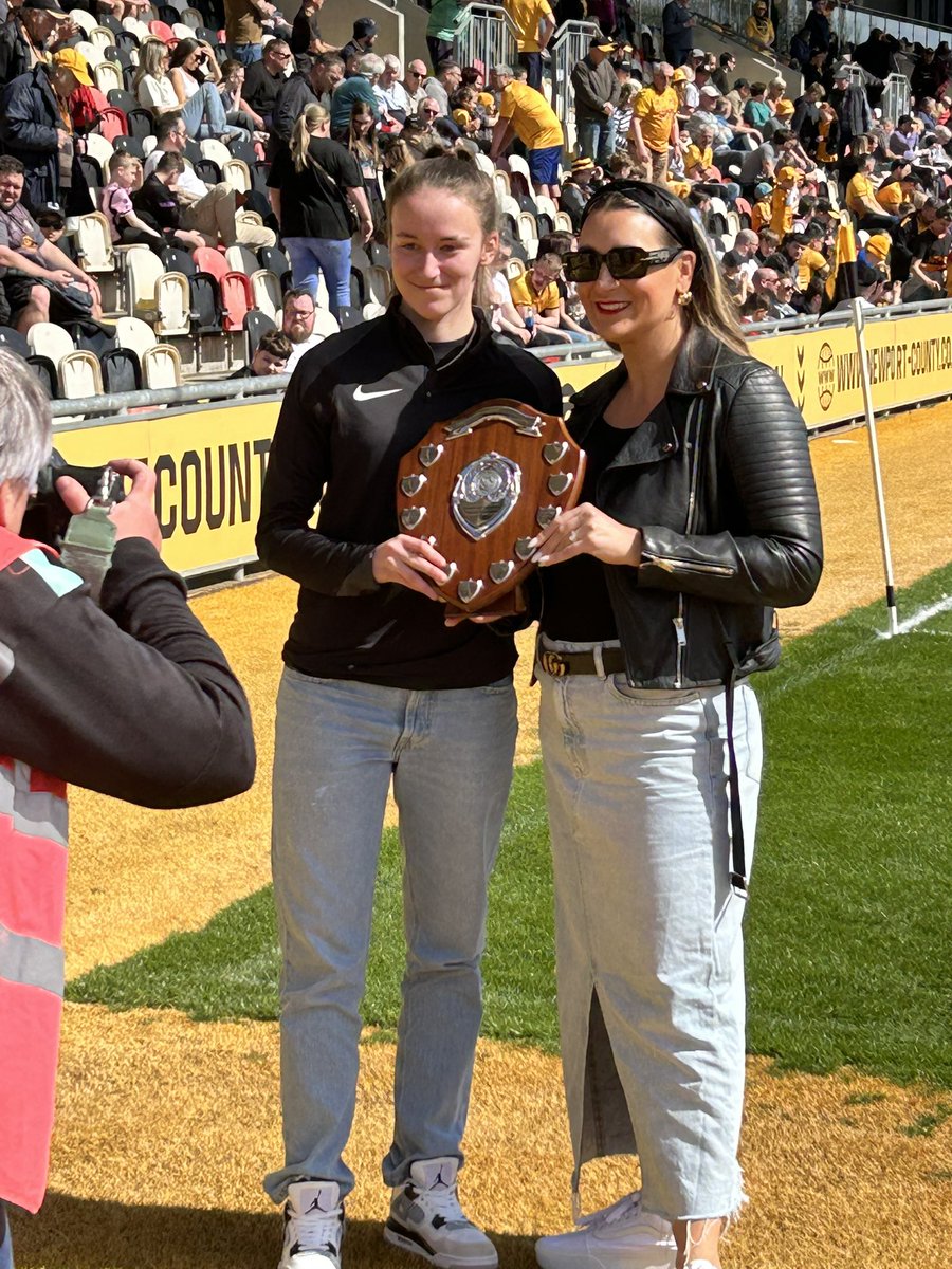 Accent on Education (@accentoe) on Twitter photo Delighted to be here <a href="/rodneyparade/">Rodney Parade</a> <a href="/NewportCounty/">Newport County AFC</a> vs <a href="/SalfordCityFC/">Salford City FC</a> presenting the <a href="/CountyCommunity/">County In The Community</a> awards to the players from the college programme. Congratulations all.
#ProudSponsor #Community Delighted to be here <a href="/rodneyparade/">Rodney Parade</a> <a href="/NewportCounty/">Newport County AFC</a> vs <a href="/SalfordCityFC/">Salford City FC</a> presenting the <a href="/CountyCommunity/">County In The Community</a> awards to the players from the college programme. Congratulations all.
#ProudSponsor #Community
