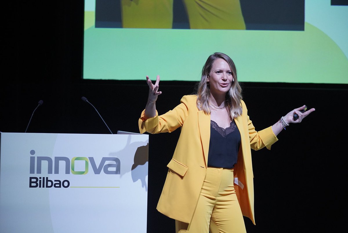 Empezamos la tarde con mucha energía: métricas de #redessociales con <a href="/Metricool_es/">Metricool ES</a>. Nos lo cuenta <a href="/ana_diazdelrio/">Ana Díaz del Río | Mkt de Moda</a> #innobi24