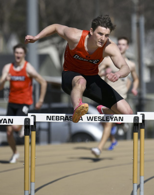 Scoop_DoaneTF's tweet photo. Today at the #KansasRelays: #DoaneTF's @zt__47 is in both hurdle finals…

12:22 — 110 highs
1:10 — 400 intermediates

Live results: https://t.co/s2fe9ouV4z https://t.co/SbXV1PJ93b