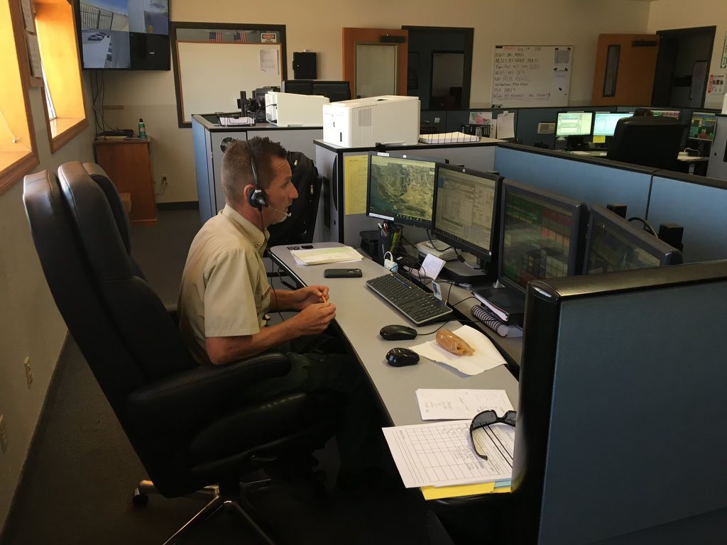 Wrapping up National Public Safety Telecommunicators Week! Help celebrate our outstanding @Angeles_NF dispatchers 👏. #NationalDispatcherWeek #HeroesBehindTheMic