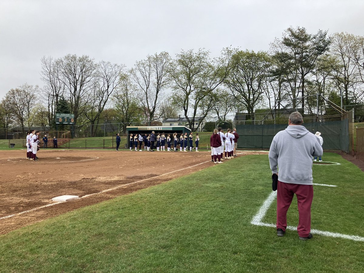 First Game @TRSSoftball and @FB_Softball24 about to kick off the Coonan Classic here @RaritanHigh! #DSB 🥎2️⃣3️⃣ @RaritanSports @VonaVPRHS @MsCoulahan @Coach_Coppola @DrRidleyHazlet @ShoreConfSB @JakeMatson @nlowe11