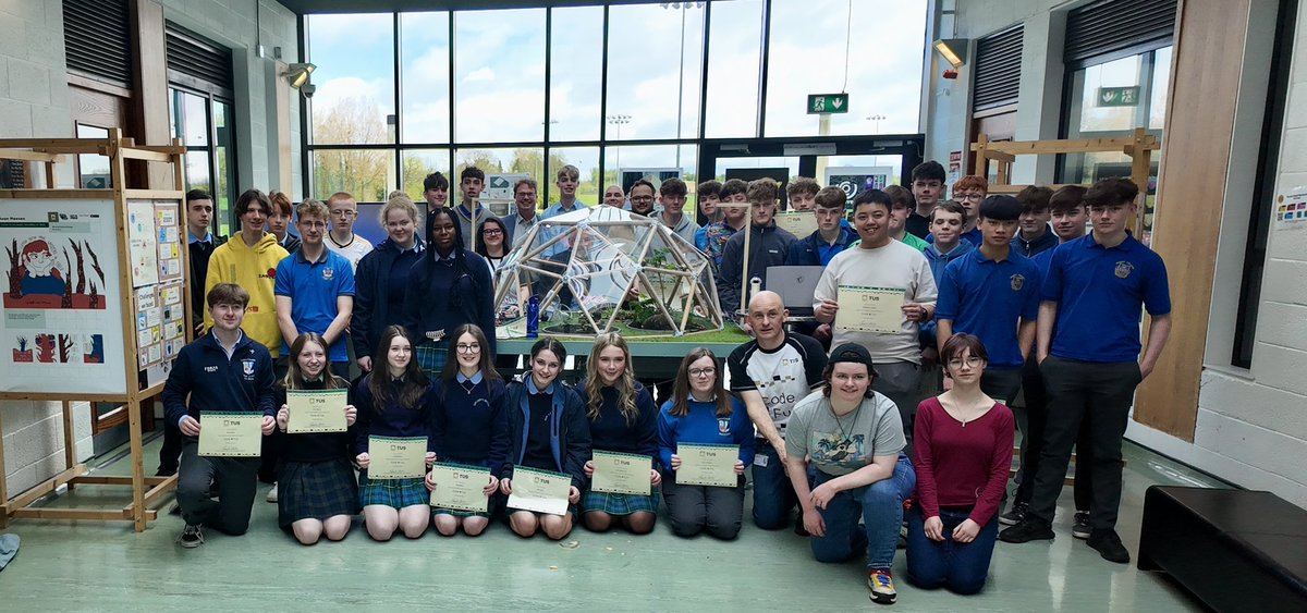 Karol_Fitz's tweet image. Thrilled to share the incredible work the TY #Code4Fun students from @TUS_Athlone_   used #microbits &amp;amp; #Arduinos  crafted a high-tech geo-dome! Monitoring air-quality, moisture, temperature &amp;amp; light this project provided valuable indignities into a sustainable &amp;amp; innovative future.