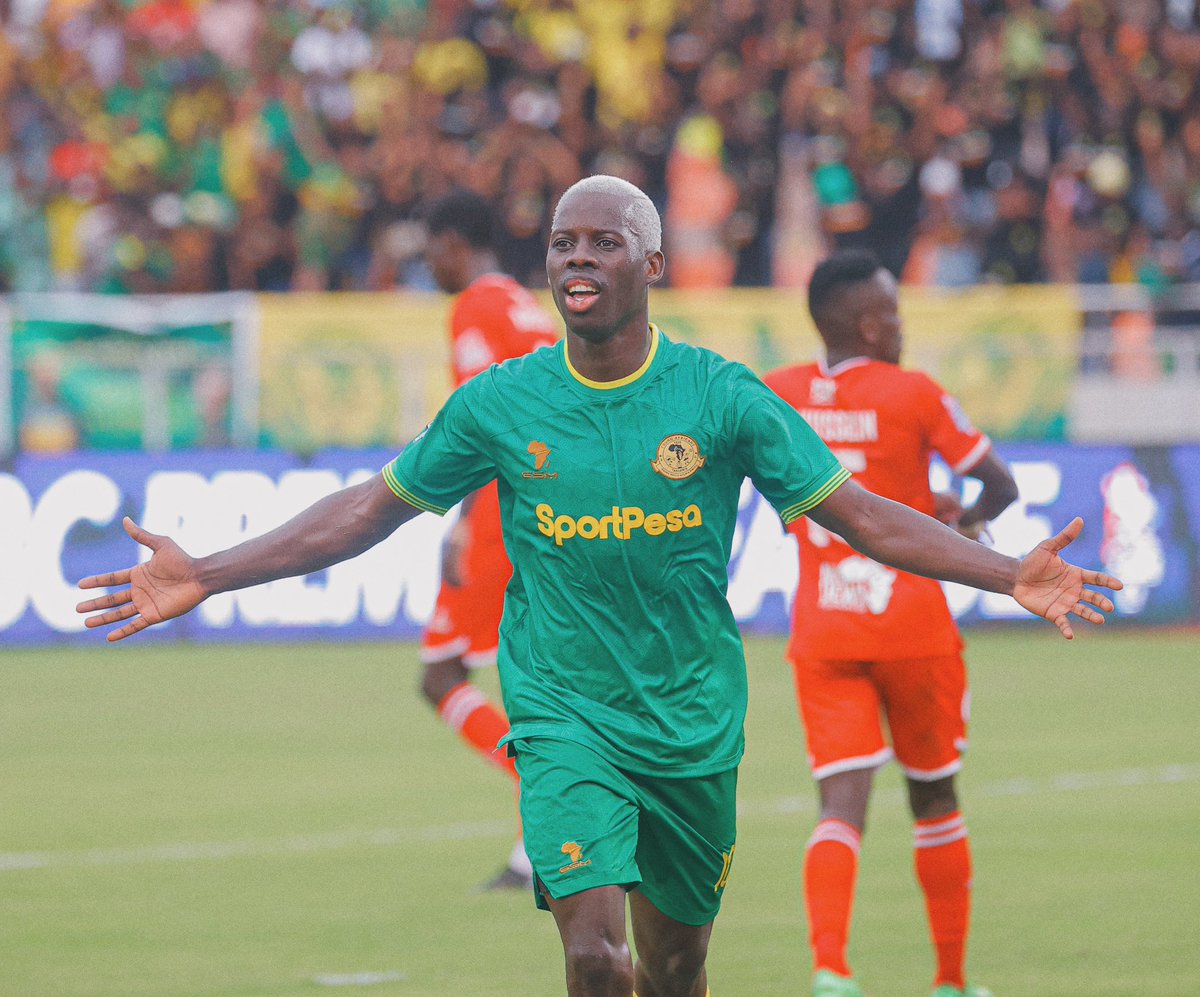 YoungAfricansSC's tweet photo. 𝐌𝐀𝐒𝐓𝐄𝐑 𝐊𝐈𝐈𝐈𝐈𝐈𝐈𝐈𝐈⚽️ https://t.co/xOI9DSsL6j