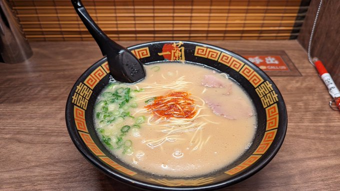 「お椀 老麺」のTwitter画像/イラスト(新着)