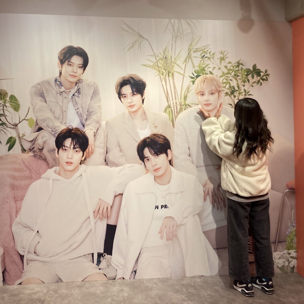 okomeogome's tweet photo. 𝕟𝕖𝕨 𝕥𝕒𝕘 🏷️

❤︎ 𝓽𝓸𝓶𝓸𝓻𝓻𝓸𝔀 𝔁 𝓽𝓸𝓰𝓮𝓽𝓱𝓮𝓻 ❤︎

𝟘𝟝(𝟘𝟞) / 𝕙𝕦𝕖𝕟𝕚𝕟𝕘𝕜𝕒𝕚 / 𝕙𝕚𝕣𝕠𝕤𝕙𝕚𝕞𝕒

会場でたくさんのmoaちゃんに会いたいので仲良くしてください🥹

 #TOMORROW_X_TOGETHER 
 #MOAさんと繋がりたい 
 #MOAちゃんと繋がりたい https://t.co/Pmiy8PCgYg