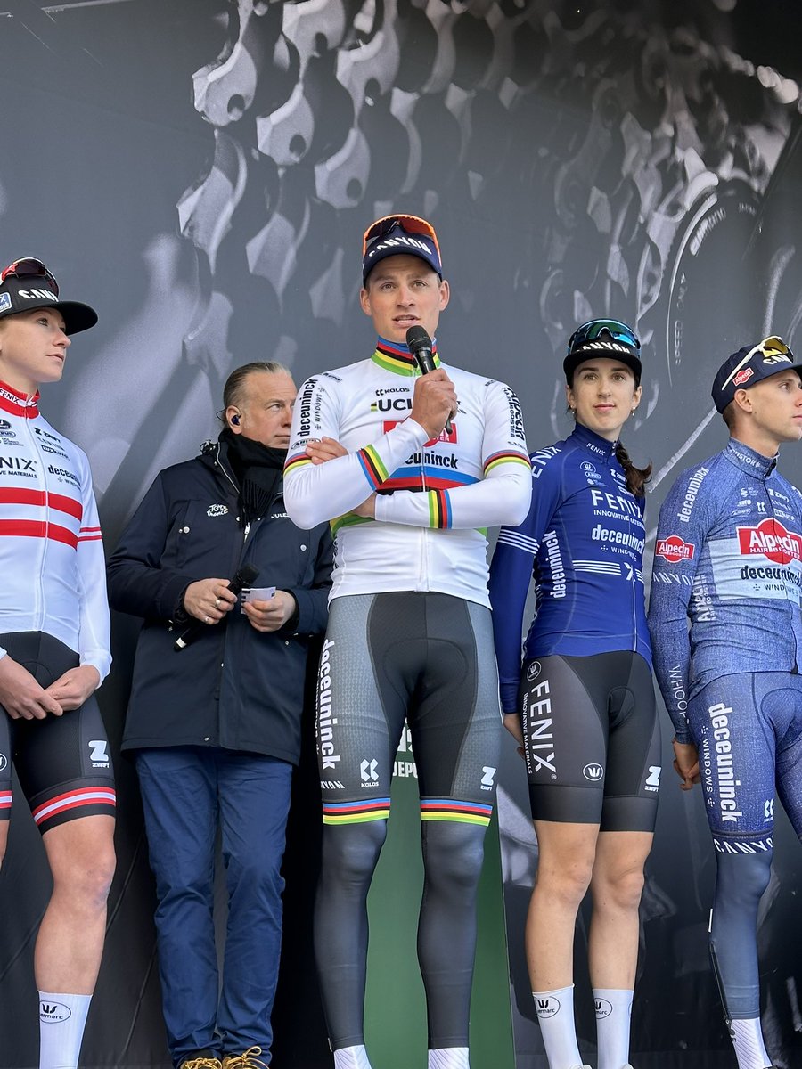 🎙️ « Je vais essayer de remporter un 3ème monument, mais bon ce sera difficile quand on voit qu’il y’a Tadej ici. » 🌈 @mathieuvdpoel est prêt pour le combat ! 🎙️ « I will try to win a 3rd monument, but it will be hard as @TamauPogi is here as well. » 🌈 @mathieuvdpoel is…