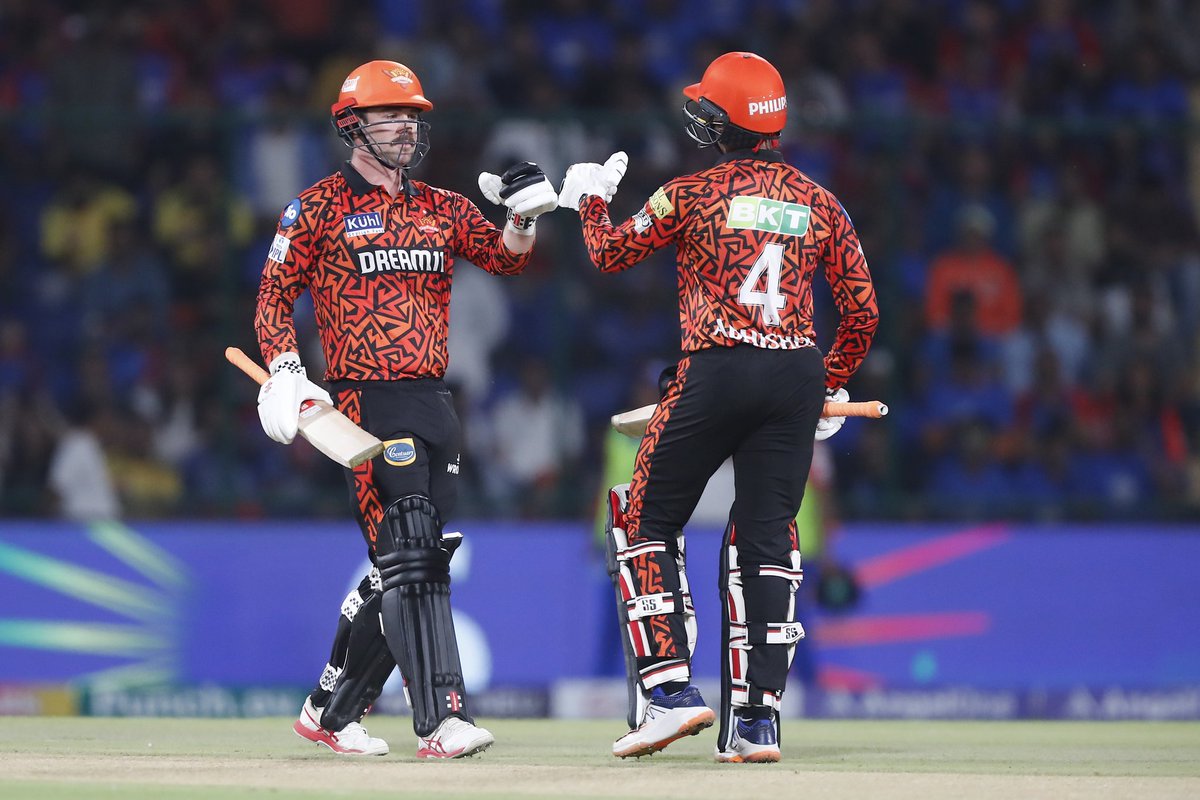 SRH SCORED MOST RUNS IN THE POWERPLAY IN IPL HISTORY...!!!!! - SRH scored 125/0 in 6 Overs. 🤯 #SRHvDC #DCvSRH