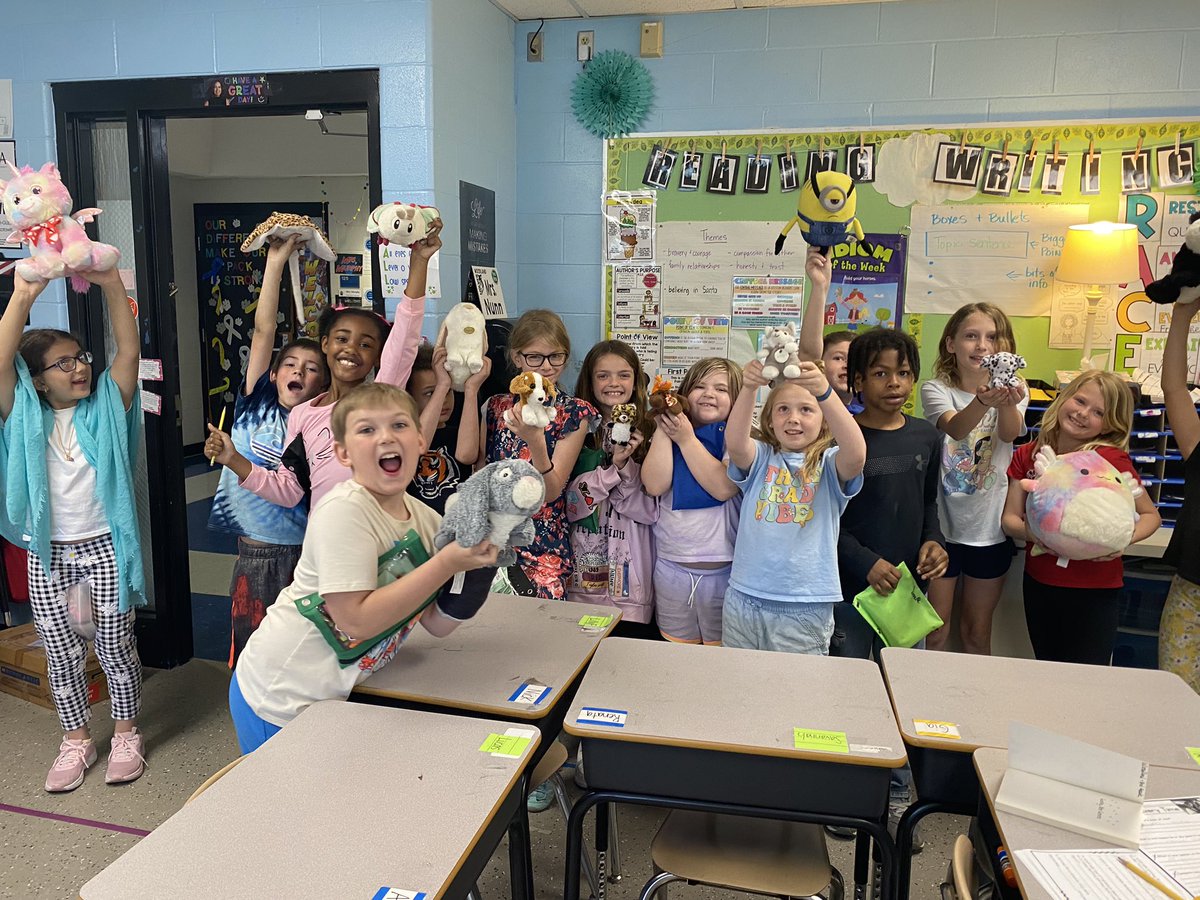 Great week at school! We celebrated end of multiplication with ice cream party, we brought our buddies to school for end of school countdown & wrapped up our Animal research project! 🍦🙌#packpride