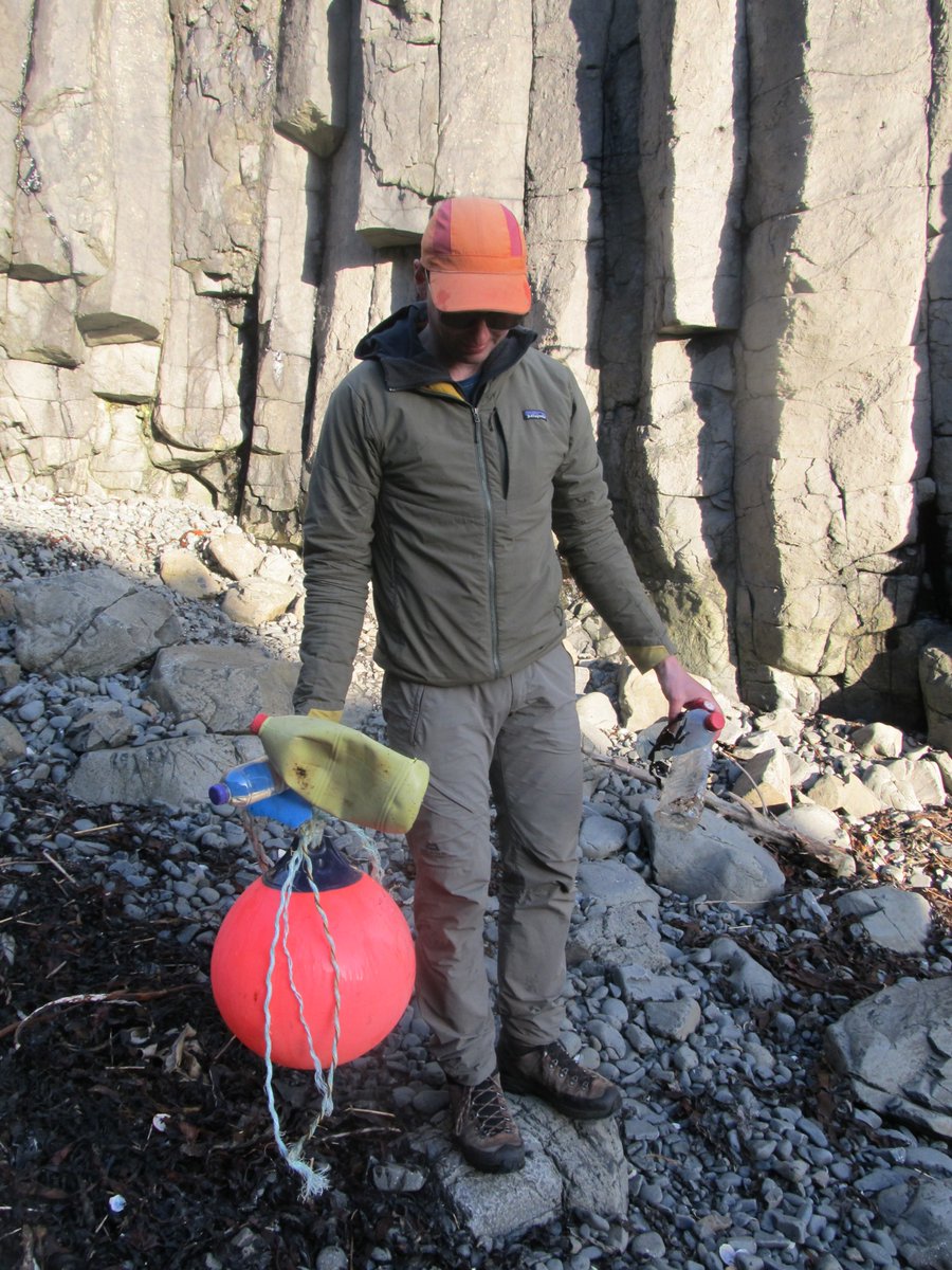 Today is #EarthDay Our rangers were beachcleaning on Staffa at the weekend. Join the campaign to phase out single use plastics! @EarthDay earthday.org #staffa #beachclean #countrysideranger @SCRAOnline @N_T_S