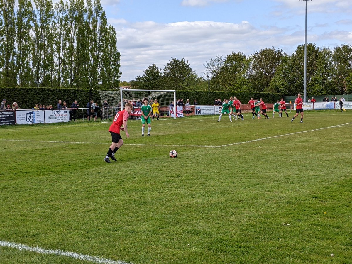 bnnrtn's tweet photo. 23/24 match 26: Fareham vs Hythe &amp; Dibden https://t.co/Pq2W10BHSW