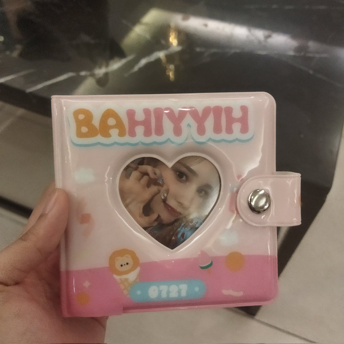 rina_hew's tweet photo. × @304BHY | #304BHYproofs ×

Finally after a year dumating na fan made hiyyih Collbook galing China. Love the design. Super cute and ang ganda niya in real life 🫶🏻

~{ #hewmail }~ https://t.co/LcMQ9B2eB1