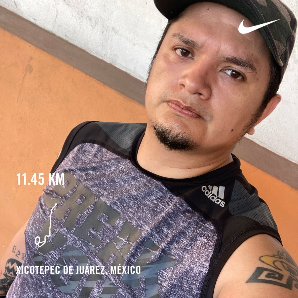 Corrió 11.45 kilómetros con Nike⁠ Run Club #TocinoTeam 🥓🏃🏻‍♂️💪 Mira mamá ! Sin ritmo !!! 🎶 😭😭 #NTC ⁦@ComuniRunners⁩ ⁦@ManicomioRunner⁩