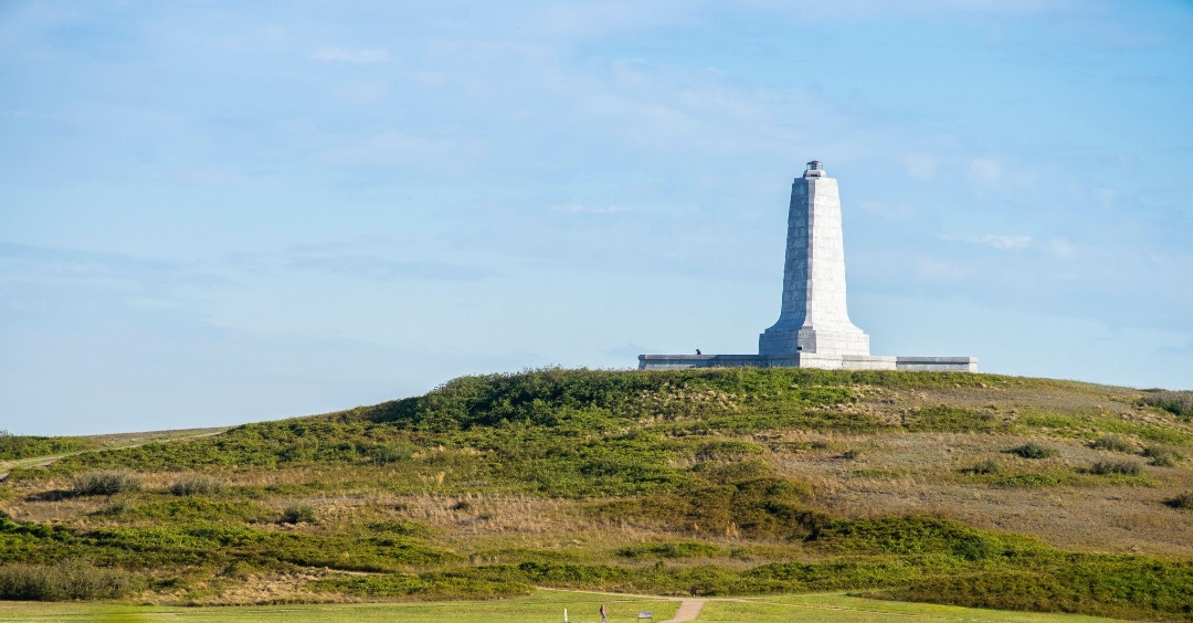 Experience history at our two National Historic sites @CarlSandburgNPS and @FortRaleighNPS. And don’t miss @WrightBrosNPS National Memorial, while you’re at it. #NationalParksWeek @NatlParkService