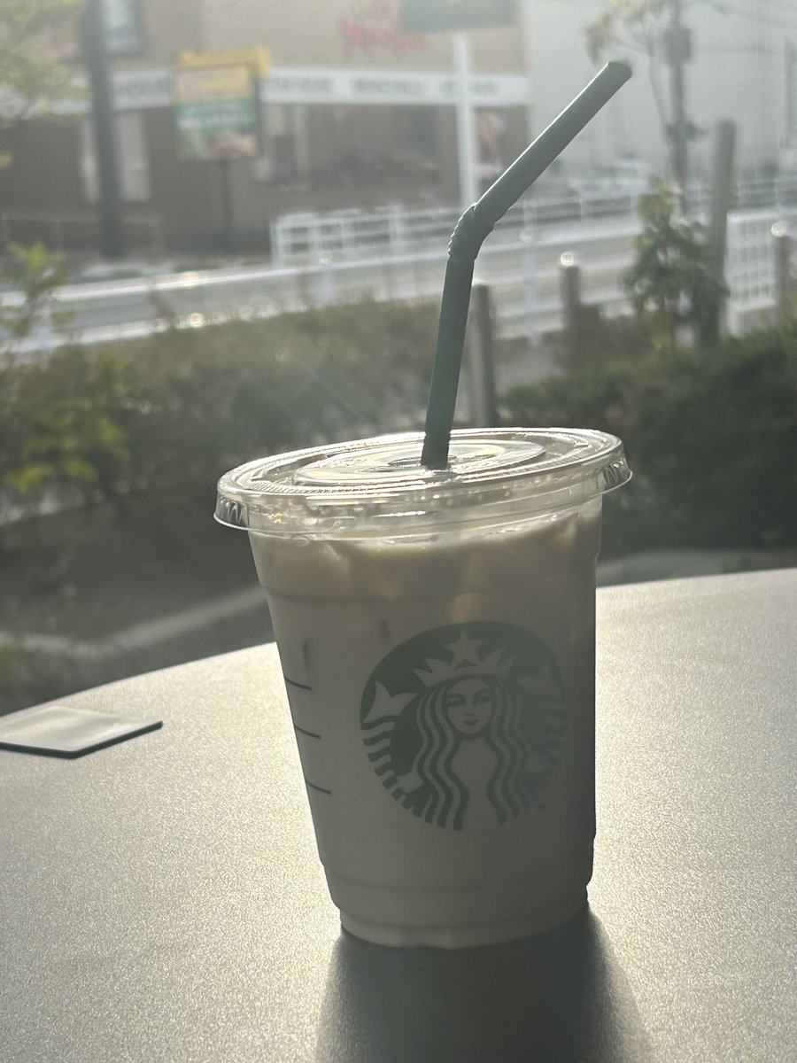 S89631898's tweet photo. この新作甘いけど美味い😋 https://t.co/RnOqyGP1Dv