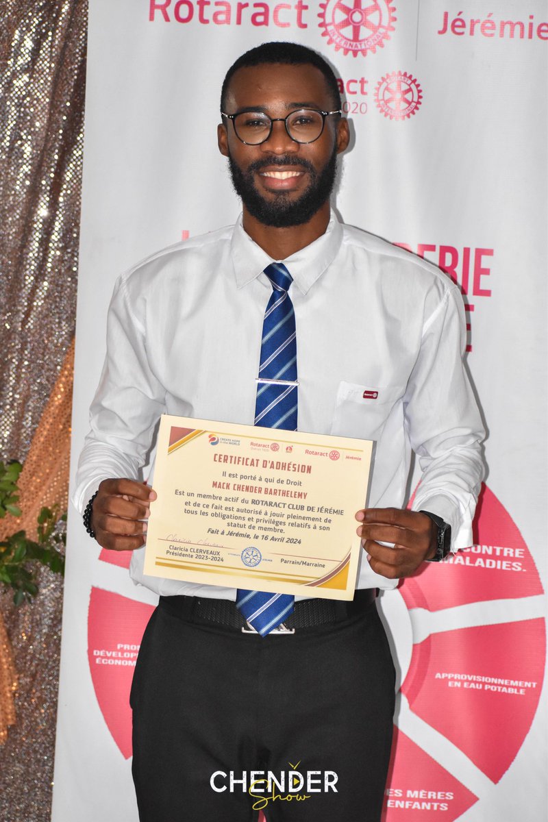 MackchenderB's tweet photo. Je suis absolument ravi de devenir un membre officiel du Rotaract Club de Jérémie. C'est une opportunité incroyable de pouvoir m'impliquer davantage dans le travail de ma communauté en rejoignant ce club.
#Intronisation #17avril2024 #Lacabanehotel #youthempowerment #jènyokapab https://t.co/UHFYdv8B4V