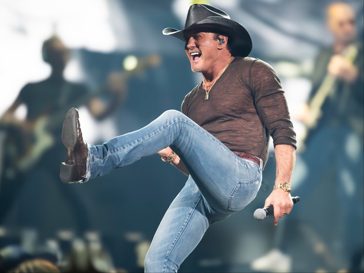 6 reasons you shouldn't have missed Tim McGraw's concert at @FiservForum dlvr.it/T5mh9m