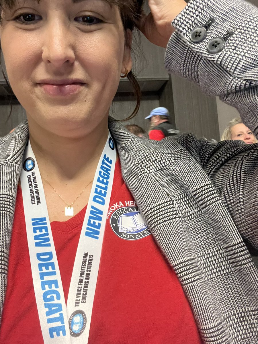 ChelseaTweeters's tweet photo. Why do they give the newbies the big white lanyards so everyone can see we donโt know what weโre going LOL. I feel like an awkward adolescent all over again. ๐คฃ#EDMNRC https://t.co/hnD6dNNUci