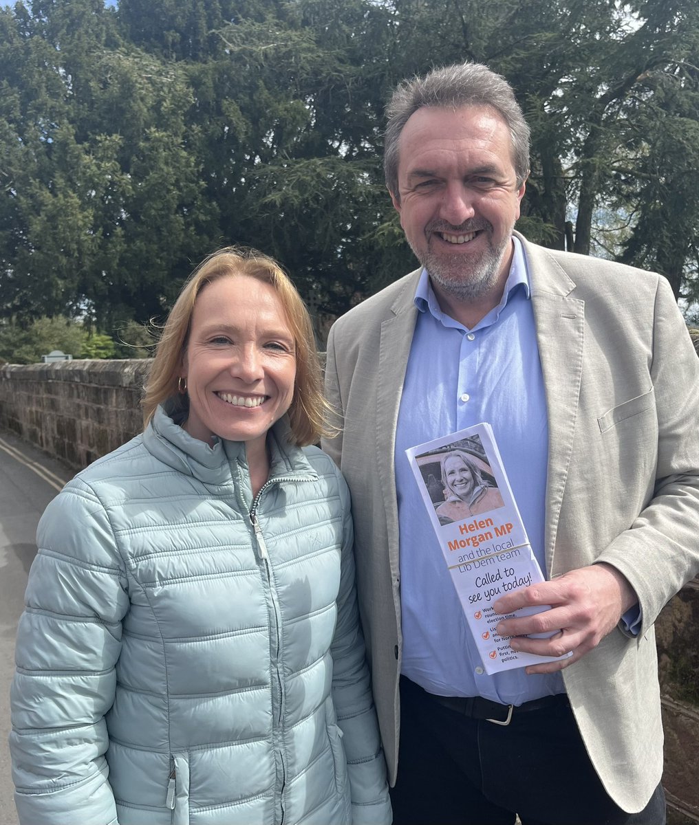 Delighted to join @HelenMorganMP in Market Drayton this morning. Wherever you go in North Shropshire, residents are full of praise for Helen’s impressive work as a local MP. They also know that in #NorthShropshire, (as in #SouthShropshire) only @LibDems can beat the Tories.