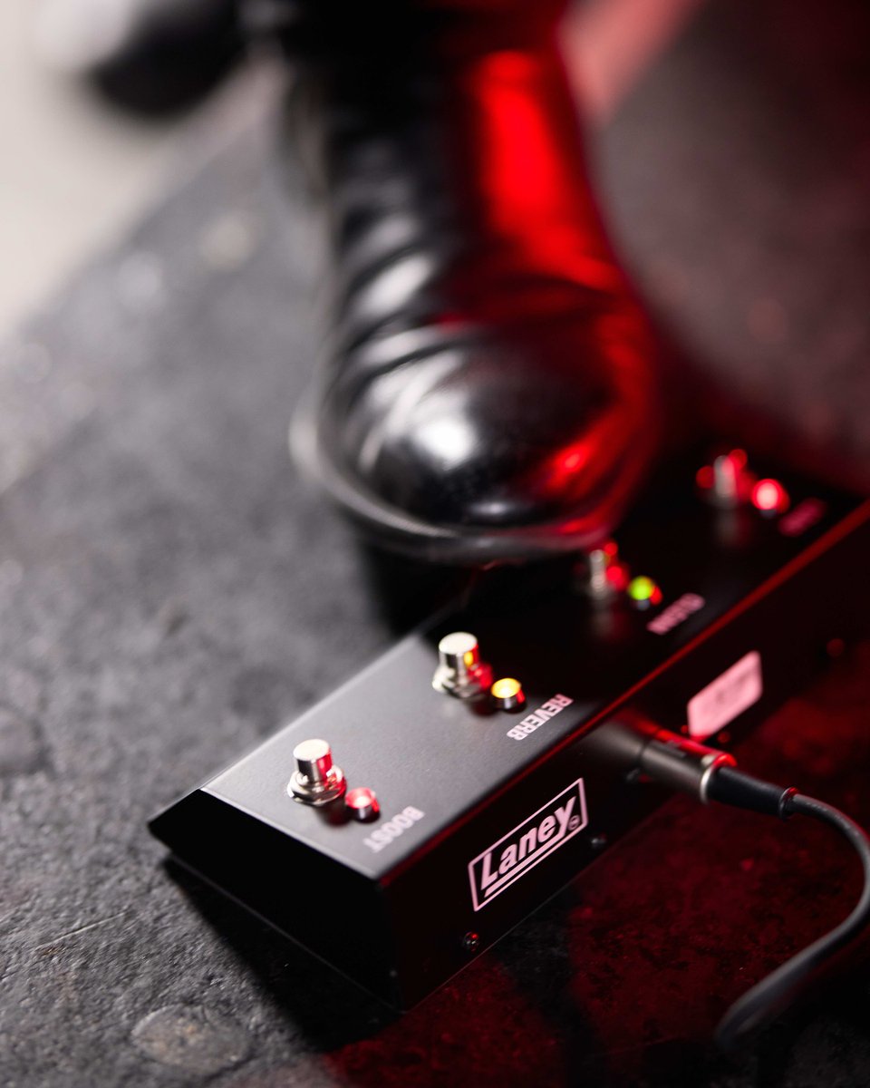 All those Ironheart tones need controlling! With the IRT-FS4, you have every channel, the reverb and the independent boost right where you need it! #laney #laneyamps #Ironheart #BlackCountryCustoms