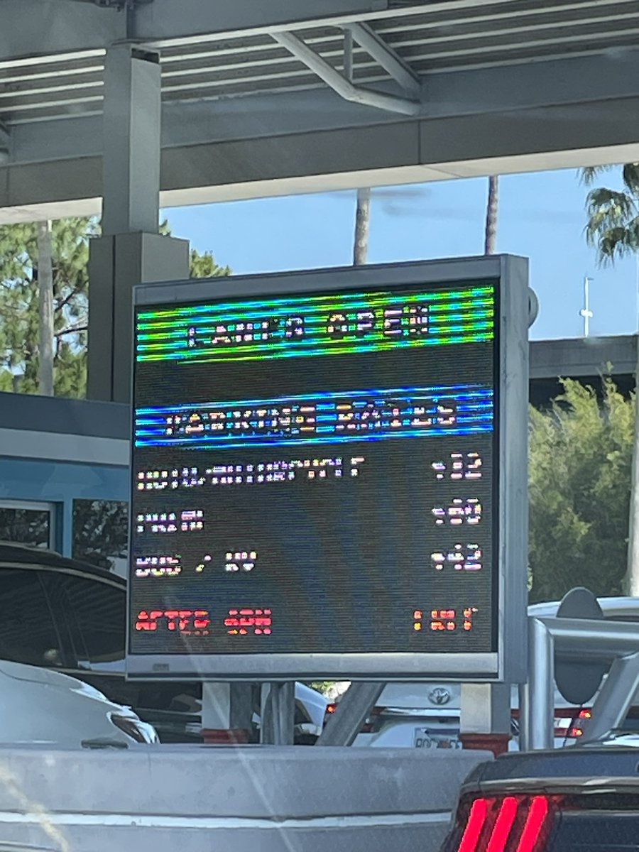 Heads up everyone! Universal Orlando appears to have increased its base parking rate from $30 to $32. Note that pricing can still increase during peak times. @UniversalORL