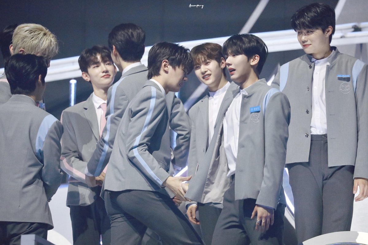 Accompany_bn's tweet photo. 230420 

💧

#장하오 #ZHANGHAO #章昊 #ジャンハオ #성한빈 #SUNGHANBIN  #ソンハンビン #ZB1 #ZEROBASEONE #제로베이스원 https://t.co/gImKfqo2d1