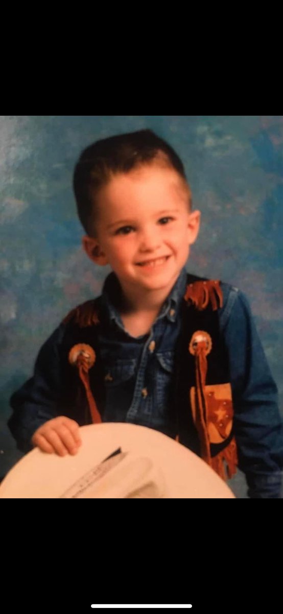 Vick_1972's tweet photo. @CoachCWorrell Happy 32nd Birthday to my baby boy. Where has the time gone?? I am so proud of the man you grew up to be. You are a great dad, husband, son and just an all around awesome person. I hope you have the best birthday doing what you love most. I love you ❤️ https://t.co/tPpyOvr3re