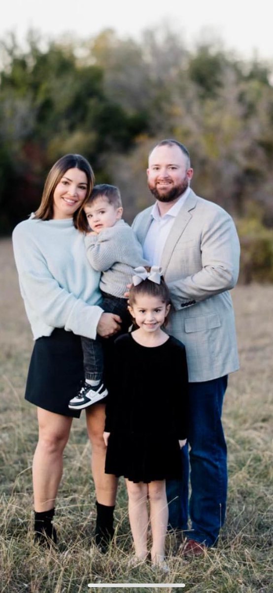 Vick_1972's tweet photo. @CoachCWorrell Happy 32nd Birthday to my baby boy. Where has the time gone?? I am so proud of the man you grew up to be. You are a great dad, husband, son and just an all around awesome person. I hope you have the best birthday doing what you love most. I love you ❤️ https://t.co/tPpyOvr3re