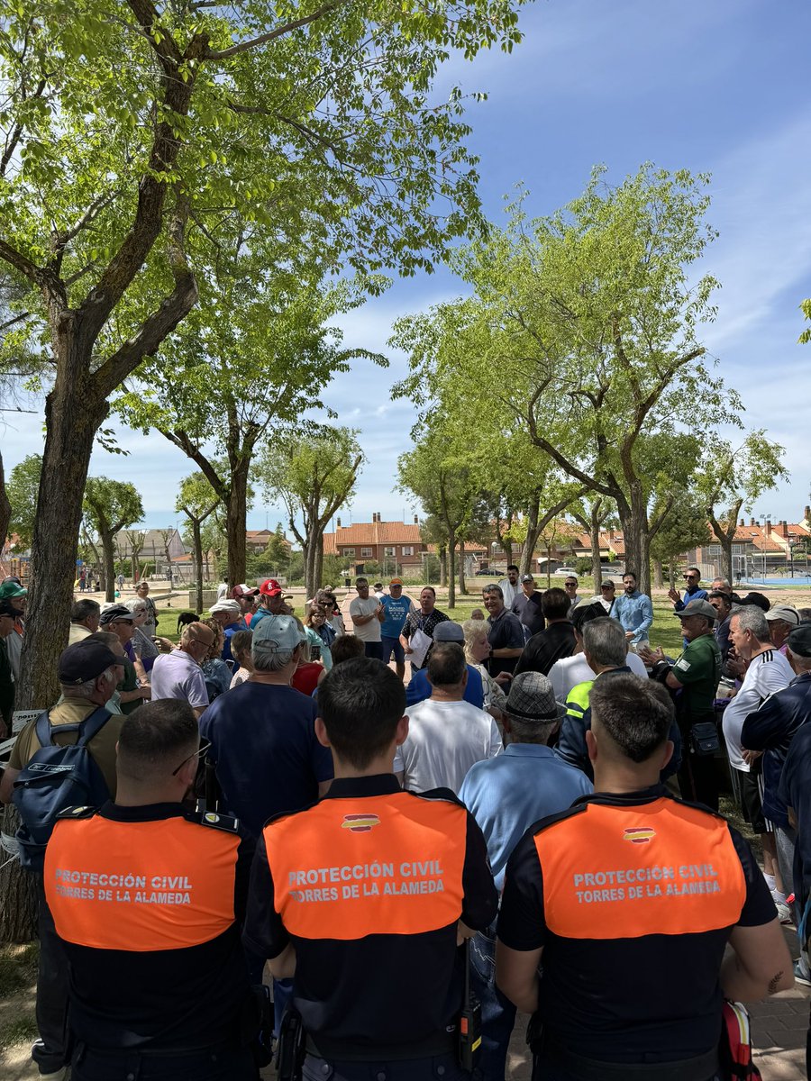 protetorres's tweet photo. 🟠🔵 #Torres Durante la mañana de hoy nuestros voluntarios han estado presentes en el I Campeonato de primavera de petanca celebrado en el parque #OlofPalme de nuestra localidad. Gracias al @Ayto_Torres y organizadores por el buen trato ofrecido y, ¡enhorabuena a los ganadores! https://t.co/YBkVCu1kZf